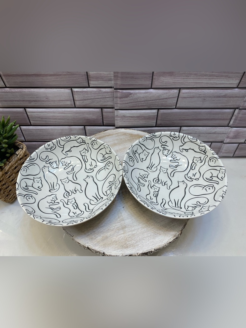 Signature❤️ (2)Yoga cat screen embossed Cat bowl Large size White New